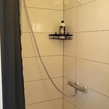 Homestay Ege Sleep & At - Fuldatalstrasse *